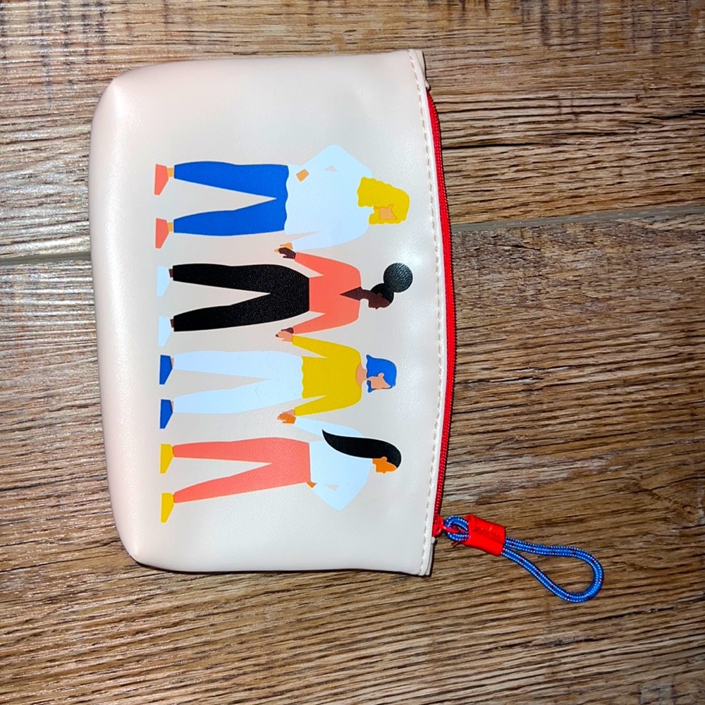 2 Toiletry Bags